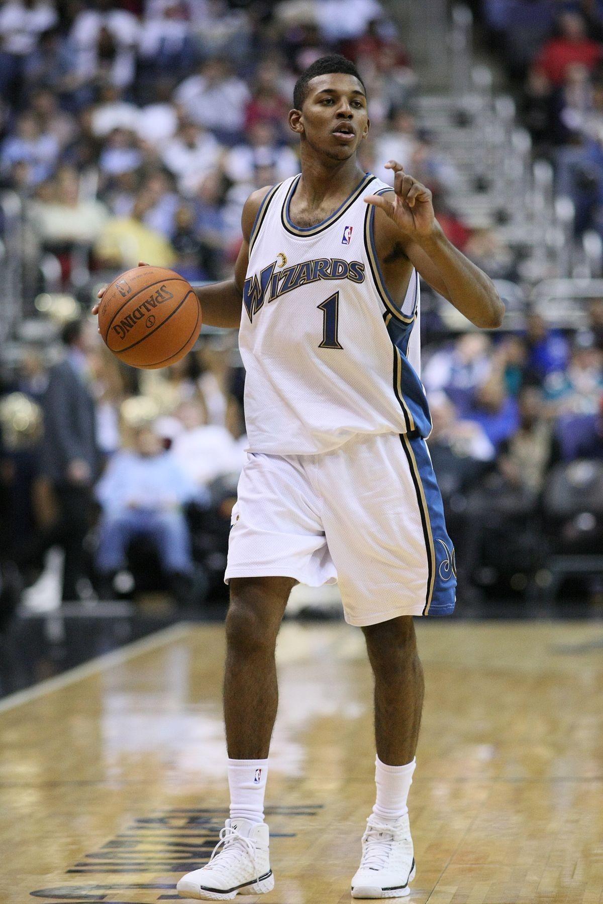 都体：两家沙特俱乐部有意迪巴拉，但球员想留在欧洲主流联赛（都体：沙特两队有意迪巴拉，球员更倾向留在欧洲主流联赛）