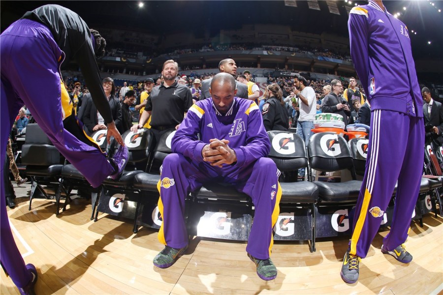 为队友发声，诺阿-朗社媒转发内雷斯捧杯照片并圈了安切洛蒂（诺阿-朗为队友发声：社媒转发内雷斯捧杯照并艾特安切洛蒂）