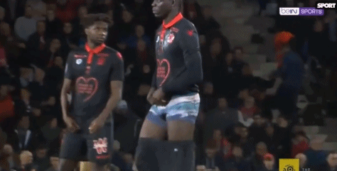 麦卡：为哥哥完成阿根廷首秀高兴；凯文：这是特别的一周（麦卡：为哥哥阿根廷处子秀倍感欣喜；凯文：这一周格外特别）