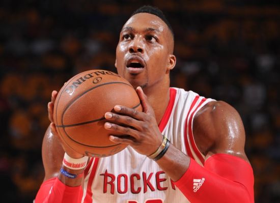 德媒：于帕梅卡诺认为自己最近表现很好，值得一份高额签字费（德媒：于帕梅卡诺称近期发挥出色，理应拿到高额签字费）