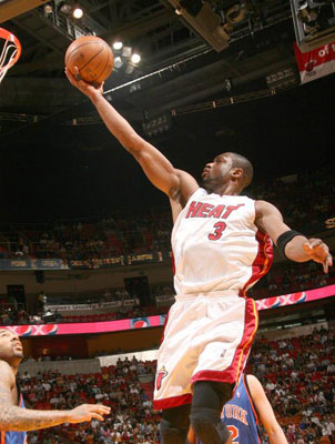 火箭109-112惜败掘金，约基奇34+10+9率队客场取胜（约基奇34+10+9发威，掘金客场112-109险胜火箭）