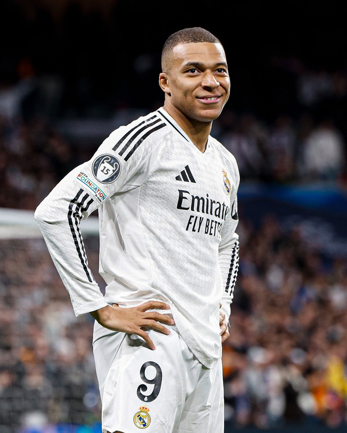 美职联列梅西和穆勒交手记录：梅西3胜7负，非友谊赛仅1胜（美职联盘点梅西与穆勒对决：梅西3胜7负，正式比赛仅1胜）