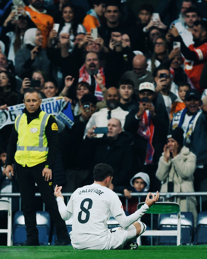 半场战报：拉齐奥1-1博洛尼亚，伊萨克森， 延斯-厄德高破门（半场比分：拉齐奥1比1博洛尼亚，伊萨克森与延斯-厄德高各建一功）