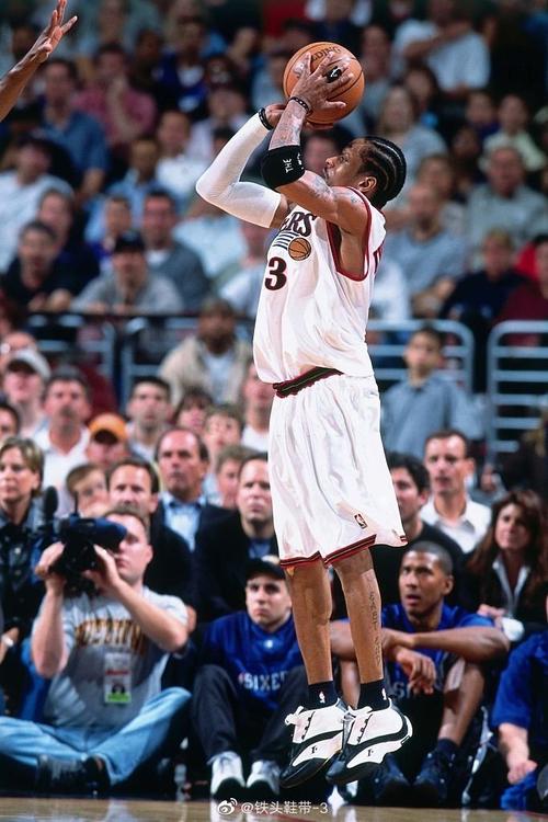 提前庆圣诞！小贾巴里·史密斯邀请50位弱势儿童参加保龄球活动（提前迎圣诞！小贾巴里·史密斯邀50名弱势儿童参加保龄球公益活动）