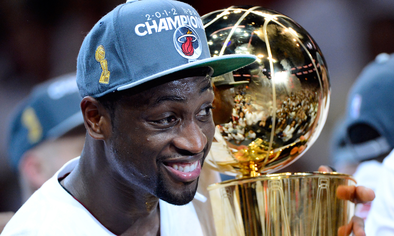 此前曾因性骚扰丑闻离职，斯基拉：奥维马斯接近重返阿贾克斯（斯基拉：曾因性骚扰风波离任的奥维马斯接近回归阿贾克斯）