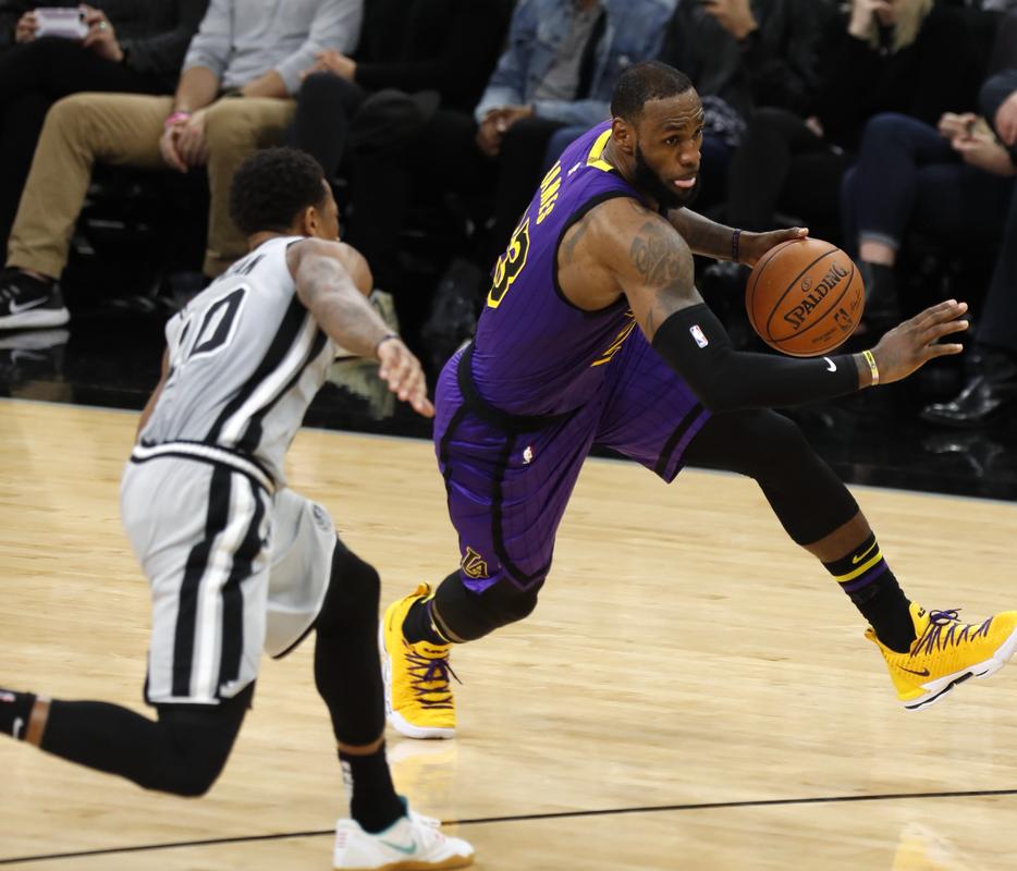 萨尔瓦多：从国家队到青训，我喜欢关注中国足球的每一个层面（萨尔瓦多：无论国家队还是青训，中国足球的每个环节我都关心）