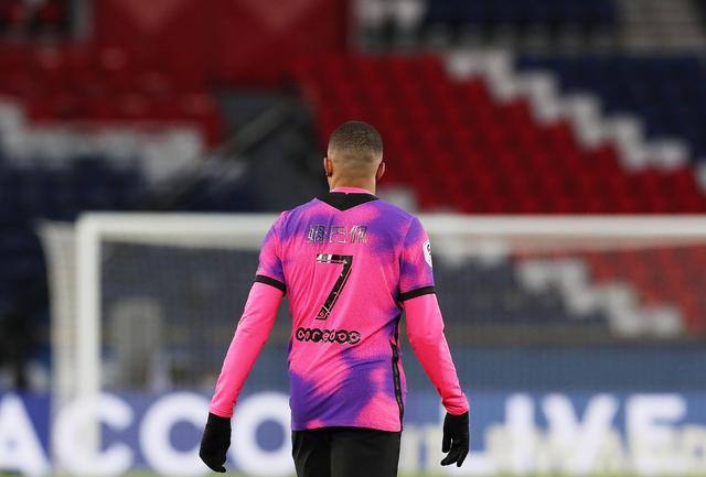 恩比德称其为最喜爱队友之一（恩比德：他是我最喜欢的队友之一）