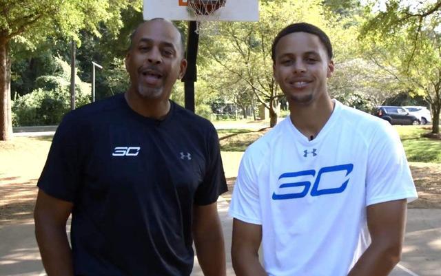 贺希宁半场表现出色，独得14分5板3助1断（贺希宁半场爆发：14分5篮板3助攻1抢断）