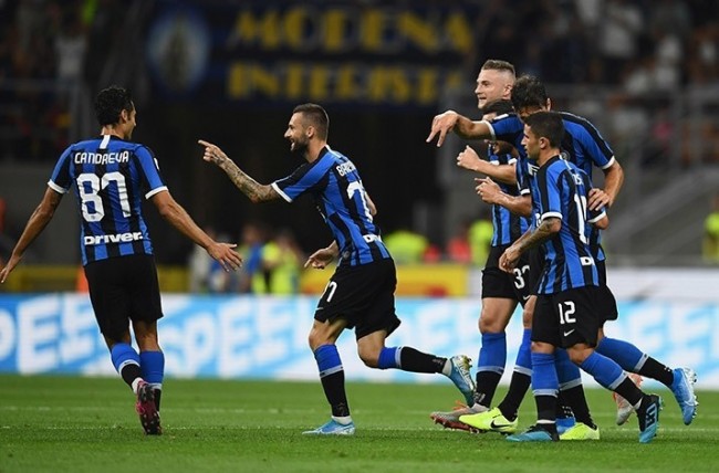 剑南春｜巴萨4-2塞尔塔，莱万戴帽，亚马尔破门，德容染红（剑南春｜巴萨4-2力克塞尔塔：莱万帽子戏法，亚马尔进球，德容染红）