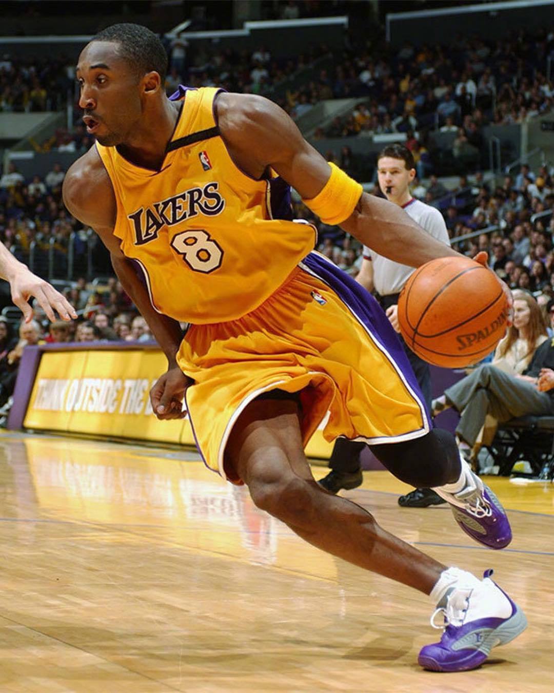 米兰、那不勒斯本轮双双不胜！国米若取胜将逆袭登顶意甲（米兰、那不勒斯本轮皆失分，国米若告捷有望反超登顶意甲）