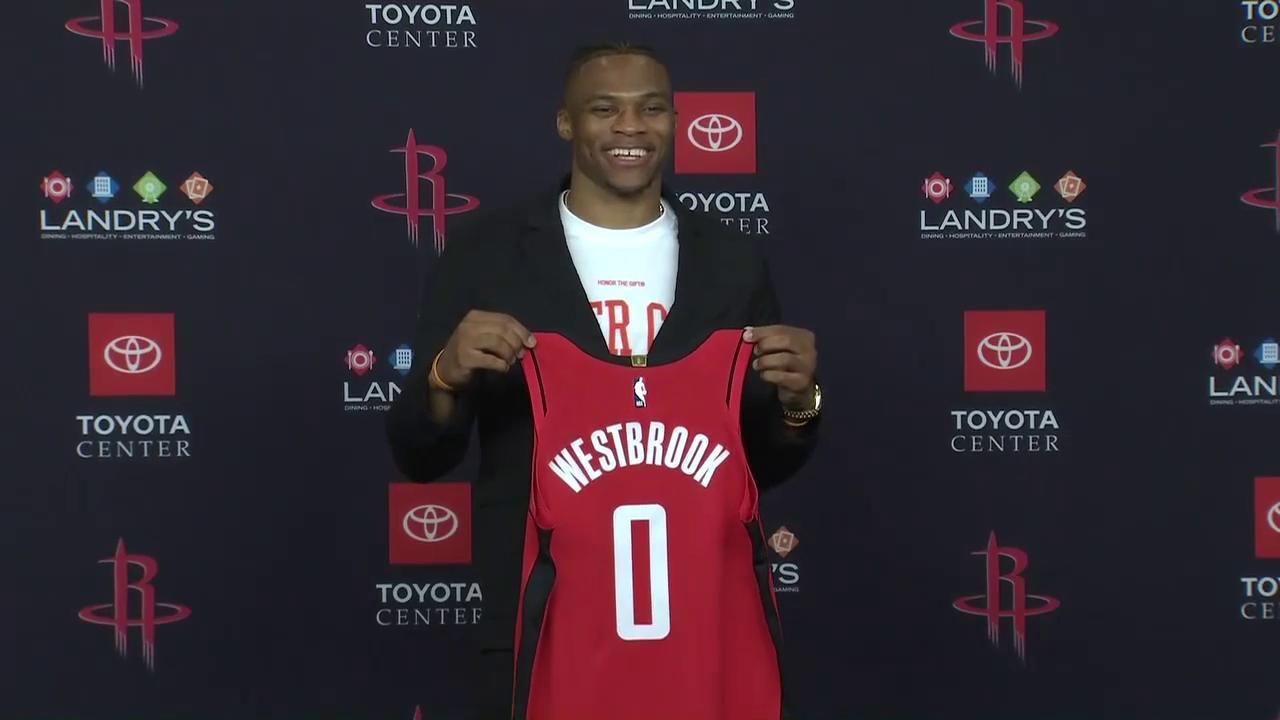 福冈黄蜂vs大阪钢巴首发：名古新太郎、奥拔侃志先发（首发公布：福冈黄蜂迎战大阪钢巴，名古新太郎与奥拔侃志首发登场）