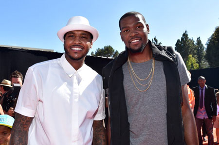 东契奇半场轰下25分8助攻，湖人两节狂丢78分落后爵士（东契奇半场25分8助攻火力全开 湖人上半场被轰78分暂落后爵士）