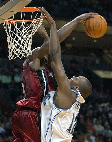 记者：恩里克很欣赏小蜘蛛且球员也愿加盟，马竞要价1.2亿欧（记者：恩里克钟意小蜘蛛、球员愿加盟，马竞标价1.2亿欧）