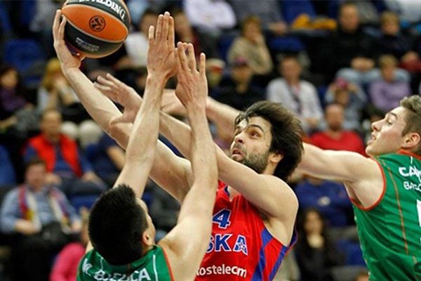 德甲最快10次帽子戏法排名：凯恩76场居首，盖德-穆勒161场（德甲达成10次帽子戏法最快榜：凯恩76场登顶，盖德-穆勒161场）